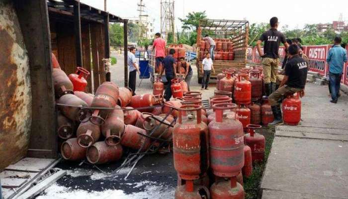 இனி சிலிண்டர் டெலிவரி நேரத்தை வாடிக்கையாளரே தேர்வு செய்யலாம்... இனி சிலிண்டர் டெலிவரி நேரத்தை வாடிக்கையாளரே தேர்வு செய்யலாம்...