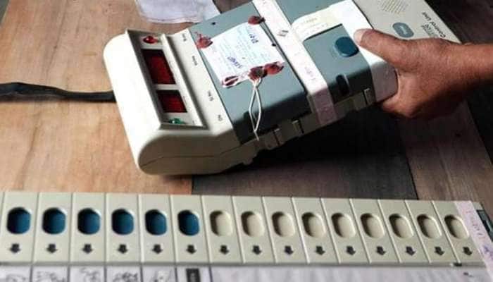மின்னணு எந்திர வாக்குகளை, ஒப்புகை சீட்டுகளுடன் ஒப்பிட உத்தரவு! மின்னணு எந்திர வாக்குகளை, ஒப்புகை சீட்டுகளுடன் ஒப்பிட உத்தரவு!