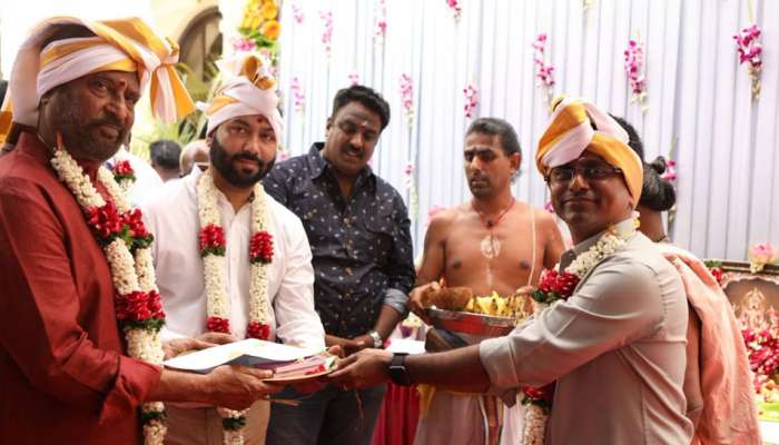 பூஜையுடன் துவங்கியது ரஜினியின் தர்பார் பூஜையுடன் துவங்கியது ரஜினியின் தர்பார்