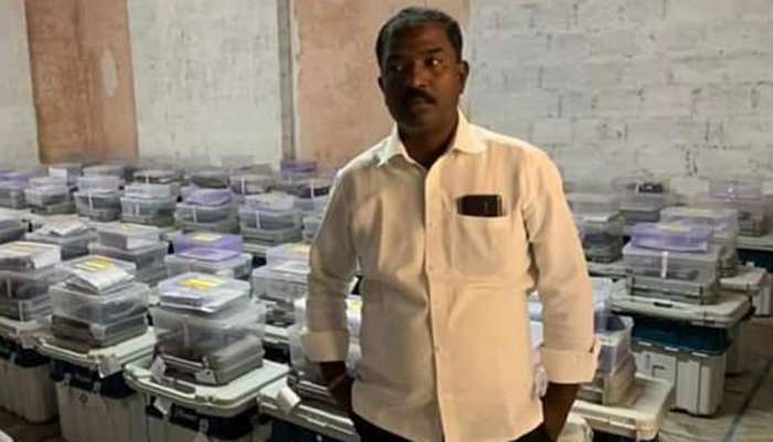 EVM வைக்கப்பட்ட அறையில் புகைப்படம் எடுத்த TRS கட்சி முகவர் கைது!! EVM வைக்கப்பட்ட அறையில் புகைப்படம் எடுத்த TRS கட்சி முகவர் கைது!!