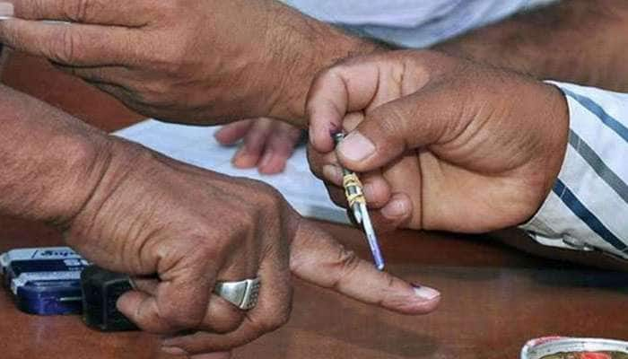 #Loksabhaelections2019: தமிழகத்தில் 5 மணி நிலவரப்படி 67.73 சதவீத வாக்குகள் பதிவு  title=