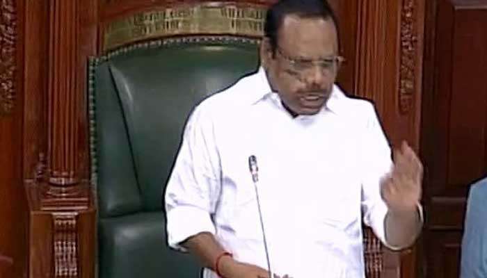 பரபரப்புக்கு ரெடியாகும் தமிழக அரசியல்!! விரைவில் 4 எம்எல்ஏக்கள் தகுதி நீக்கம்? பரபரப்புக்கு ரெடியாகும் தமிழக அரசியல்!! விரைவில் 4 எம்எல்ஏக்கள் தகுதி நீக்கம்?