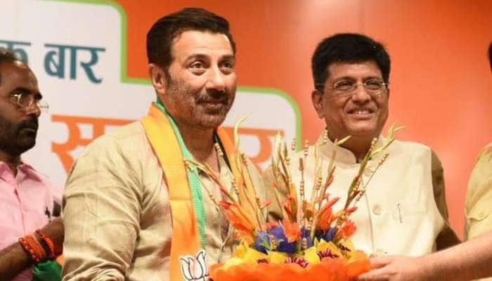 குர்தாஸ்பூர் மக்களவை தொகுதியில் சன்னி தியோல் வேட்பு மனு தாக்கல்!! குர்தாஸ்பூர் மக்களவை தொகுதியில் சன்னி தியோல் வேட்பு மனு தாக்கல்!!