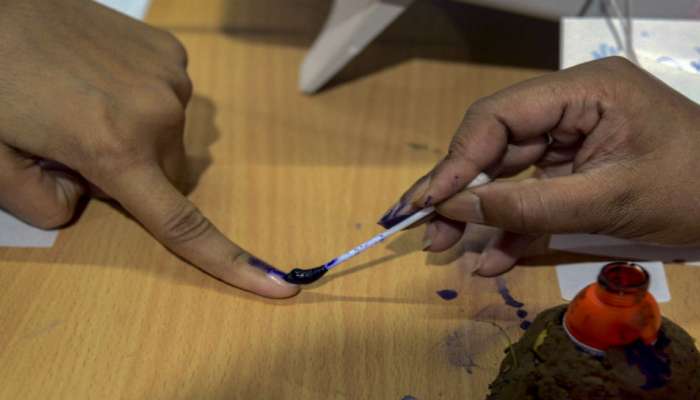 4 ஆம் கட்ட மக்களவைத் தேர்தல்: 2 மணி வரை 38.63% வாக்குகள் பதிவு