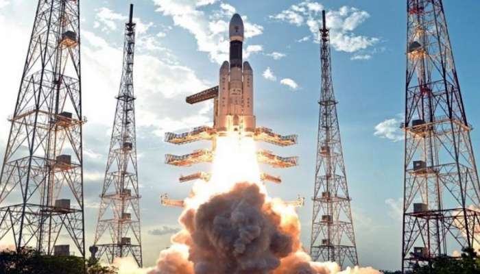 விரைவில் விண்ணில்; இந்தியாவின் அதிநவீன ரேடார் செயற்கைகோள்! விரைவில் விண்ணில்; இந்தியாவின் அதிநவீன ரேடார் செயற்கைகோள்!