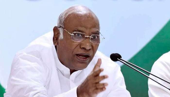 காங்கிரஸ் 40 தொகுதியில் வென்றால் மோடி தூக்கில் தொங்குவாரா? கர்கெ சர்ச்சை பேச்சு காங்கிரஸ் 40 தொகுதியில் வென்றால் மோடி தூக்கில் தொங்குவாரா? கர்கெ சர்ச்சை பேச்சு