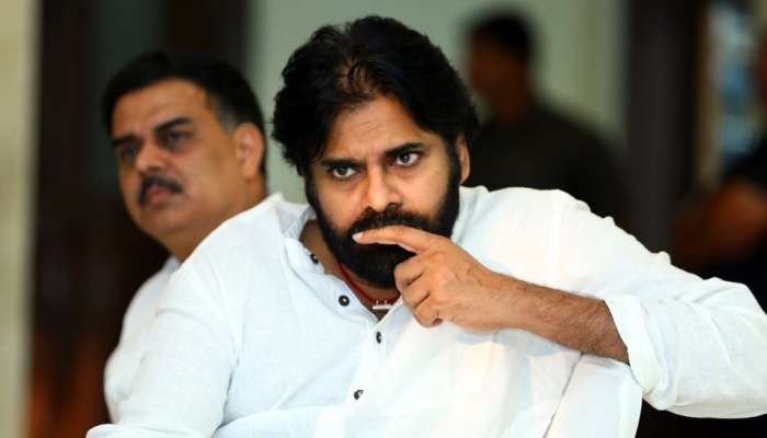 என்னப்பா இது நம்ம பவன் கல்யானுக்கு வந்த சோதனை... என்னப்பா இது நம்ம பவன் கல்யானுக்கு வந்த சோதனை...