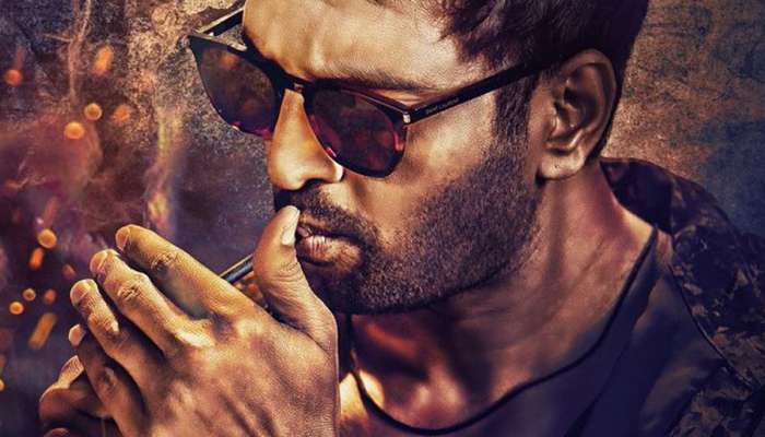 டகால்டி First Look சர்ச்சைகளுக்கு முற்றுப்புள்ளி வைத்தார் சந்தானம்! டகால்டி First Look சர்ச்சைகளுக்கு முற்றுப்புள்ளி வைத்தார் சந்தானம்!