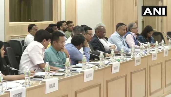 வறட்சியை சமாளிக்க சிறப்பு நிதியாக ரூ.1,000 கோடி வழங்க வேண்டும்: OPS கோரிக்கை வறட்சியை சமாளிக்க சிறப்பு நிதியாக ரூ.1,000 கோடி வழங்க வேண்டும்: OPS கோரிக்கை
