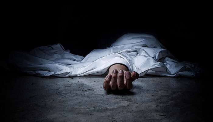 வாத்து பிடிக்க முயன்ற 3 சிறுவர்கள் குளத்தில் மூழ்கி பரிதாப பலி..! வாத்து பிடிக்க முயன்ற 3 சிறுவர்கள் குளத்தில் மூழ்கி பரிதாப பலி..!