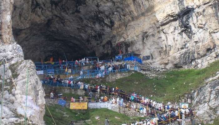 அமர்நாத் யாத்திரை பக்தர்களின் பாதுகப்பிற்கு 60,000 பாதுகாப்பு வீரர்கள்! அமர்நாத் யாத்திரை பக்தர்களின் பாதுகப்பிற்கு 60,000 பாதுகாப்பு வீரர்கள்!
