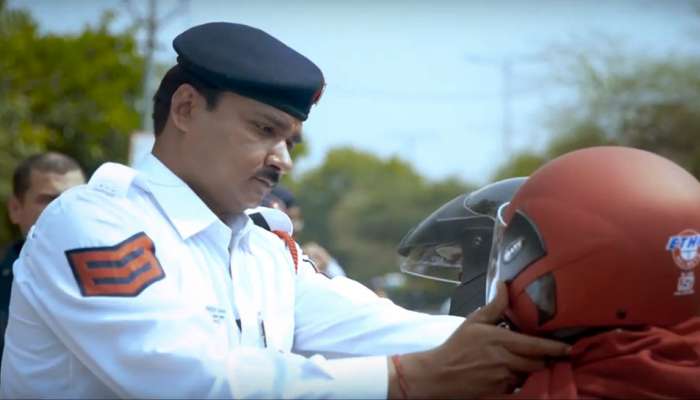 தலைக்கவசம் அணியா காவலர்கள் மீது உடனடி நடவடிக்கை... தலைக்கவசம் அணியா காவலர்கள் மீது உடனடி நடவடிக்கை...