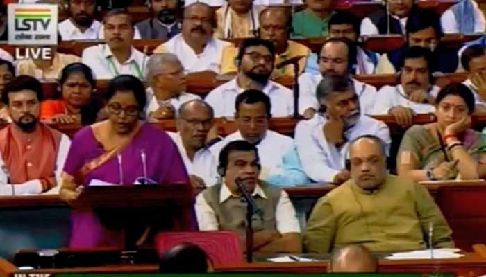 ஆண்டுக்கு 1 கோடிக்கு மேல் வங்கியில் இருந்து பணம் எடுத்தால் 2% வரி வசூலிக்கப்படும் ஆண்டுக்கு 1 கோடிக்கு மேல் வங்கியில் இருந்து பணம் எடுத்தால் 2% வரி வசூலிக்கப்படும்