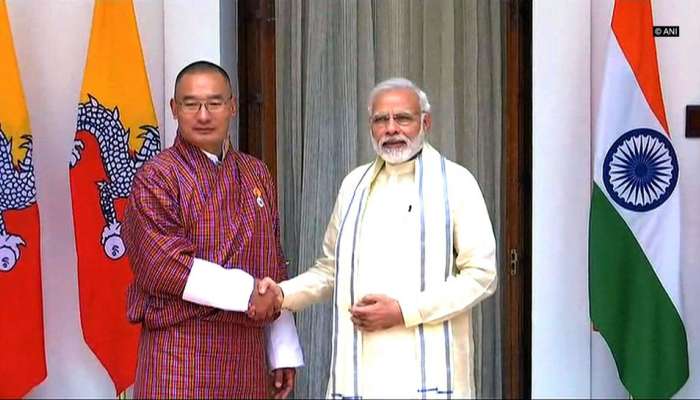 PM மோடி 2 நாள் பயணமாக பூட்டான் விஜயம்; இருதரப்பு பேச்சுவார்த்தை... PM மோடி 2 நாள் பயணமாக பூட்டான் விஜயம்; இருதரப்பு பேச்சுவார்த்தை...