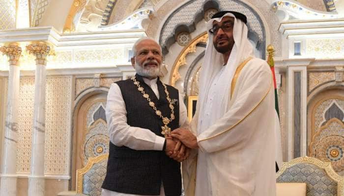 UAE-ன் உயரிய விருதினை பெற்றார் பிரதமர் நரேந்திர மோடி! UAE-ன் உயரிய விருதினை பெற்றார் பிரதமர் நரேந்திர மோடி!
