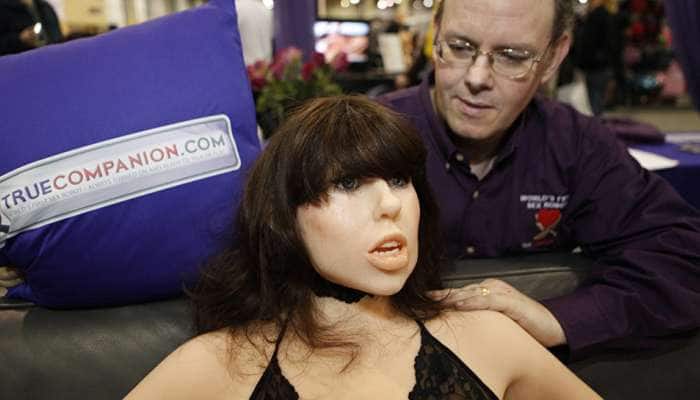 மனிதன் உயிருக்கு ஆபத்து விளைவிக்கும் Sex ரோபாட்கள்! மனிதன் உயிருக்கு ஆபத்து விளைவிக்கும் Sex ரோபாட்கள்!