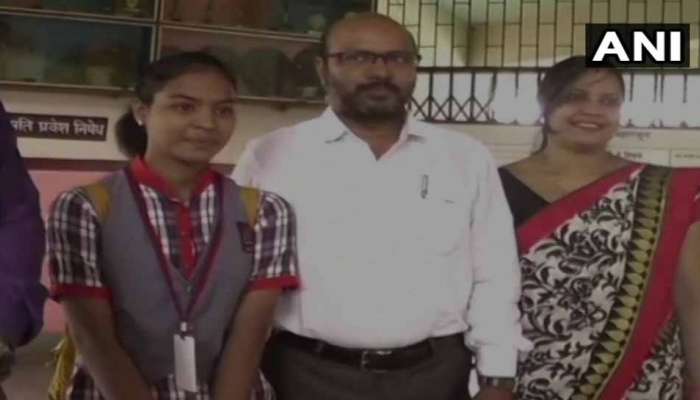 சந்திரயான்-2 விண்கலம் தரை இறங்குவதை மோடியுடன் பார்க்க சத்தீஸ்கர் மாணவி தேர்வு! சந்திரயான்-2 விண்கலம் தரை இறங்குவதை மோடியுடன் பார்க்க சத்தீஸ்கர் மாணவி தேர்வு!