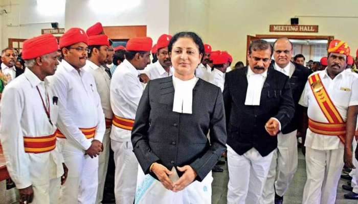 சென்னை உயர்நீதிமன்ற தலைமை நீதிபதி தஹில்ரமாணி ராஜினாமா ஏற்பு! சென்னை உயர்நீதிமன்ற தலைமை நீதிபதி தஹில்ரமாணி ராஜினாமா ஏற்பு!