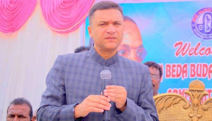 பொதுக்கணக்கு குழு தலைவராக அக்பருதீன் ஓவாய்சி தேர்வு..! பொதுக்கணக்கு குழு தலைவராக அக்பருதீன் ஓவாய்சி தேர்வு..!