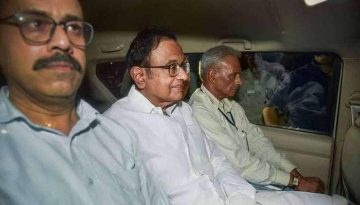 INX வழக்கு: ஜாமீன் கேட்டு ப.சிதம்பரம் சார்பில் உச்சநீதிமன்றத்தில் மனு! INX வழக்கு: ஜாமீன் கேட்டு ப.சிதம்பரம் சார்பில் உச்சநீதிமன்றத்தில் மனு!