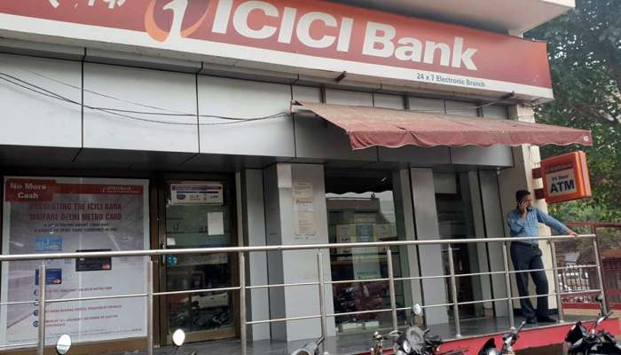 மக்களை தேடி கிராமங்களுக்கு வரும் ICICI வங்கி சேவைகள்... மக்களை தேடி கிராமங்களுக்கு வரும் ICICI வங்கி சேவைகள்...