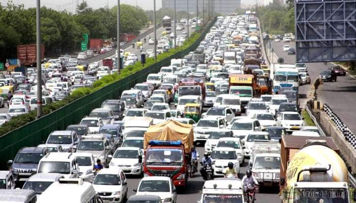 புதிய மோட்டார் வாகன சட்டத்தின் அபராதத்தை குறைத்தது அரசு..!