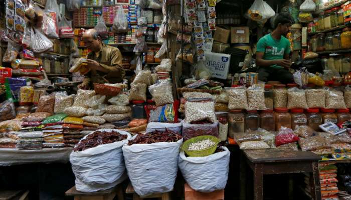 விலை உயர்வு காரணமாக சில்லறை பணவீக்கம் அக்டோபரில் 4.62% ஆக உயர்ந்தது விலை உயர்வு காரணமாக சில்லறை பணவீக்கம் அக்டோபரில் 4.62% ஆக உயர்ந்தது
