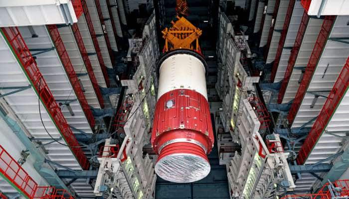 கார்ட்டோசாட்-3, 13 நானோசாடெலைட்டுகளை US-க்கு அறிமுகப்படுத்தும் ISRO! கார்ட்டோசாட்-3, 13 நானோசாடெலைட்டுகளை US-க்கு அறிமுகப்படுத்தும் ISRO!