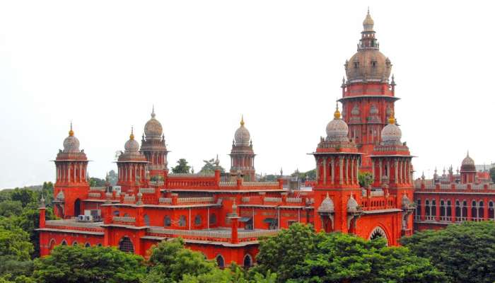 கோயில் நிலத்தில் வசிப்பவர்களுக்கு பட்டா வழங்கும் திட்டத்திற்கு இடைக்கால தடை! கோயில் நிலத்தில் வசிப்பவர்களுக்கு பட்டா வழங்கும் திட்டத்திற்கு இடைக்கால தடை!