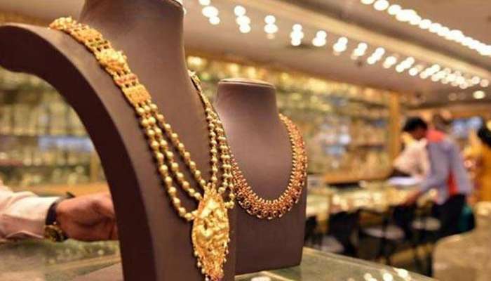 தமிழகத்தில் இன்றைய தங்கம் வெள்ளியில் விலை நிலவரம்..! தமிழகத்தில் இன்றைய தங்கம் வெள்ளியில் விலை நிலவரம்..!