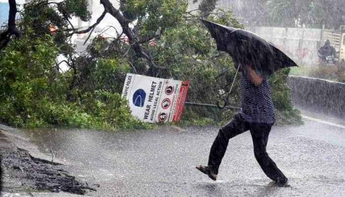 கனமழை காரணமாக 5 மாவட்டங்களில் பள்ளிகளுக்கு விடுமுறை அறிவிப்பு!!