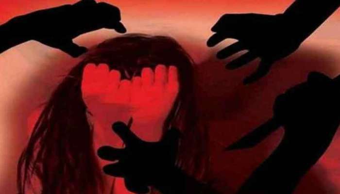 கோவையில் மாணவிக்கு பாலியல் பலாத்காரம்; 4 பேர் கைது கோவையில் மாணவிக்கு பாலியல் பலாத்காரம்; 4 பேர் கைது