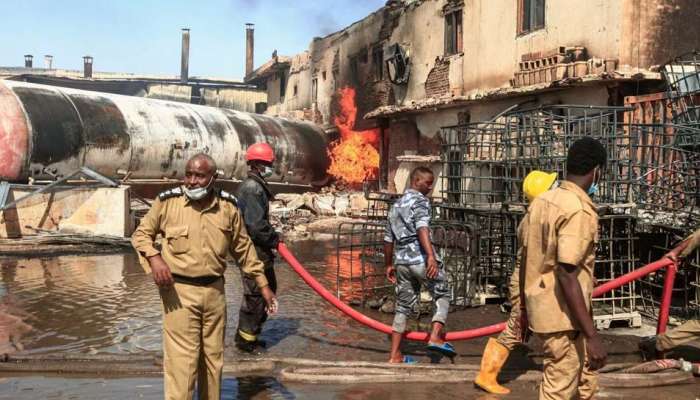 சூடான் தீ விபத்தில் உயிரிழந்த 18 இந்தியர்களின் மறைவுக்கு இராமதாசு இரங்கல்! சூடான் தீ விபத்தில் உயிரிழந்த 18 இந்தியர்களின் மறைவுக்கு இராமதாசு இரங்கல்!
