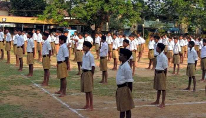 அரசு துறையில் பணிபுரியும் RSS தன்னார்வலர்கள் பட்டியலை கோரும் காங்கிரஸ்