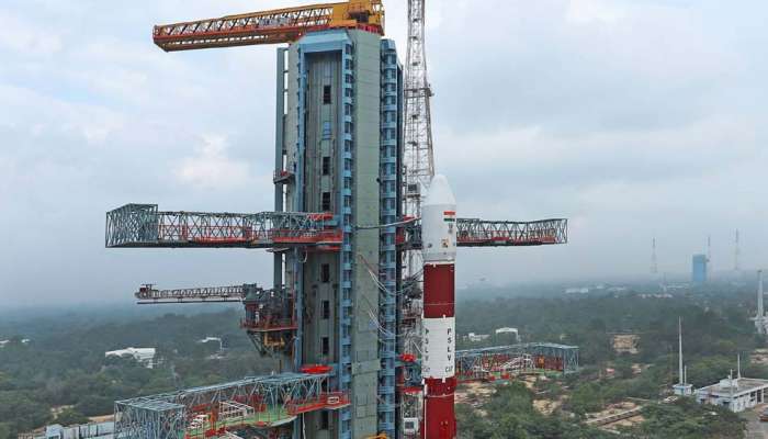 இன்று விண்ணில் சீறிப்பாய்கிறது RISAT-2BR1 கண்காணிப்பு செயற்கைக்கோள்! இன்று விண்ணில் சீறிப்பாய்கிறது RISAT-2BR1 கண்காணிப்பு செயற்கைக்கோள்!