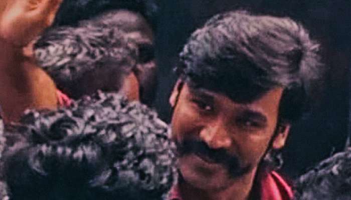 இணையத்தில் வைரலாகும் தனுஷின் இந்த புதிய லுக் இணையத்தில் வைரலாகும் தனுஷின் இந்த புதிய லுக்