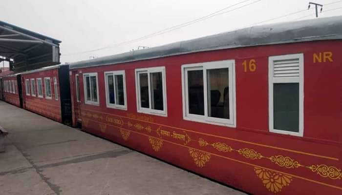 சுற்றுலாவிற்கு ஏற்ற வகையில் வடிவமைக்கப்பட்ட Himdarshan Exp! சுற்றுலாவிற்கு ஏற்ற வகையில் வடிவமைக்கப்பட்ட Himdarshan Exp!