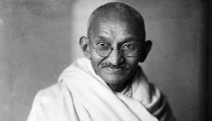 பாரத் ரத்னாவிற்கும் மேலானவர் மகாத்மா காந்தி -உச்சநீதிமன்ற கருத்து பாரத் ரத்னாவிற்கும் மேலானவர் மகாத்மா காந்தி -உச்சநீதிமன்ற கருத்து