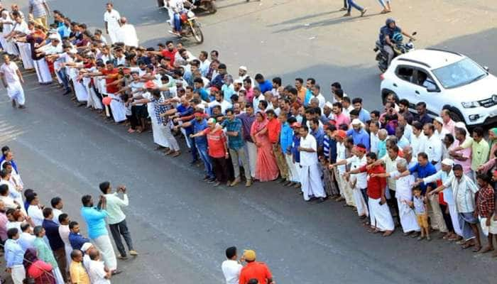 பாஜக அரசை கண்டித்து தஞ்சை மாவட்டத்தில் மனிதச் சங்கிலி இயக்கம்!