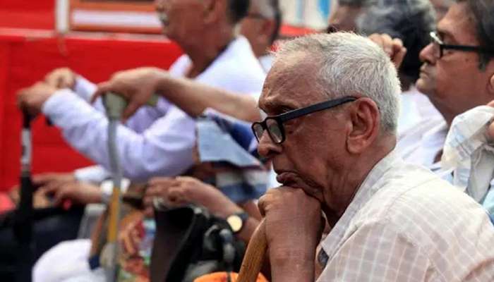 மூத்த குடி மக்களின் நலனுக்காக, ₹9,000 கோடி ஒதுக்கீடு...! மூத்த குடி மக்களின் நலனுக்காக, ₹9,000 கோடி ஒதுக்கீடு...!