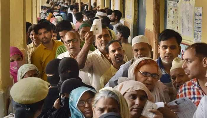 #DelhiElections2020: 4 மணி நிலவரப்படி 46 % சதவிகிதம் வாக்களிப்பு..! title=