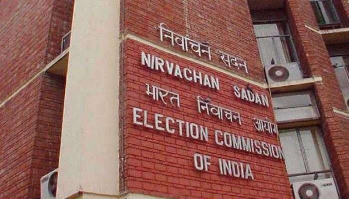 டெல்லி தேர்தல்: வாக்கு சதவீதம் அறிவிக்காத தேர்தல் ஆணையத்தால் சர்ச்சை டெல்லி தேர்தல்: வாக்கு சதவீதம் அறிவிக்காத தேர்தல் ஆணையத்தால் சர்ச்சை