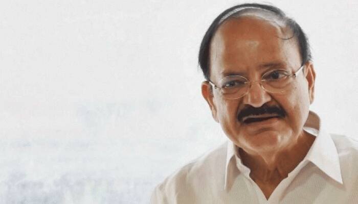 22 மொழிகளில் பேசி அசத்திய குடியரசு துணைத் தலைவர்- வீடியோ 22 மொழிகளில் பேசி அசத்திய குடியரசு துணைத் தலைவர்- வீடியோ