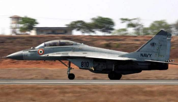 இந்திய கடற்படைக்கு சொந்தமான MiG 29k ரக விமானம் விபத்துக்குள்ளானது!  title=