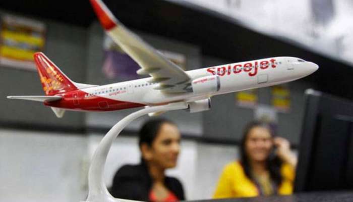 180 பேருடன் அவசர அவசரமாக தரையிறங்கிய SpiceJet விமானம்.. எரிபொருள் கசிவு என சந்தேகம் 180 பேருடன் அவசர அவசரமாக தரையிறங்கிய SpiceJet விமானம்.. எரிபொருள் கசிவு என சந்தேகம்