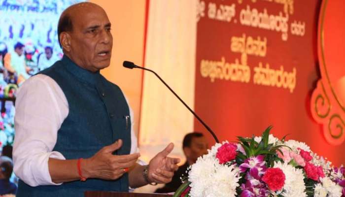 தலைநகர் டெல்லி தற்போது இயல்பு நிலைமைக்கு திரும்புகிறது: ராஜ்நாத் சிங்! தலைநகர் டெல்லி தற்போது இயல்பு நிலைமைக்கு திரும்புகிறது: ராஜ்நாத் சிங்!