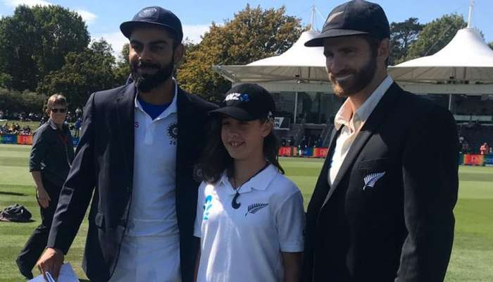 IND vs NZ: டாஸ் வென்ற நியூசிலாந்து அணி முதலில் பவுலிங்.. இந்தியா பேட்டிங் IND vs NZ: டாஸ் வென்ற நியூசிலாந்து அணி முதலில் பவுலிங்.. இந்தியா பேட்டிங்
