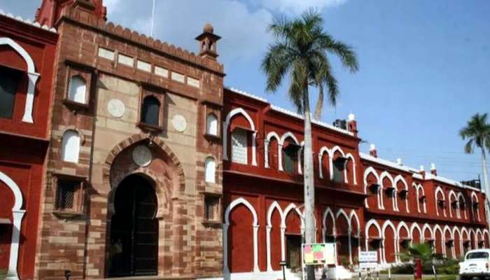கொரோனா வைரஸ் எதிரொலி; பல்கலைகழக தேர்வுகள் ஒத்திவைப்பு... கொரோனா வைரஸ் எதிரொலி; பல்கலைகழக தேர்வுகள் ஒத்திவைப்பு...