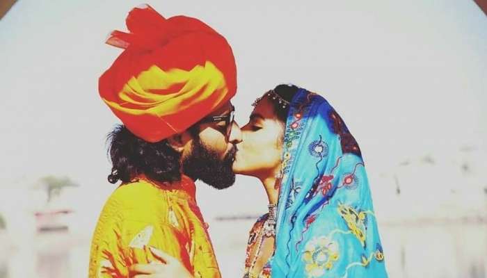 See wedding pic: காதலன் பவ்னிந்தர் சிங்கை ரகசிய திருமணம் செய்த அமலா பால்... See wedding pic: காதலன் பவ்னிந்தர் சிங்கை ரகசிய திருமணம் செய்த அமலா பால்...
