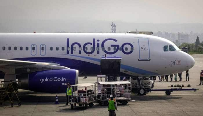 50 சதவீத இருக்கைகளுடன் விமானத்தை இயக்க திட்டமிடும் IndiGo நிறுவனம்...